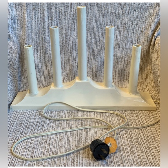 Vintage Paramount Christmas 5 Light Candelabra #68~Working!~Dripping Wax Style - Picture 2 of 12